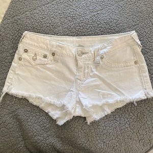 True Religion basic cut off Short with flaps in Optic White